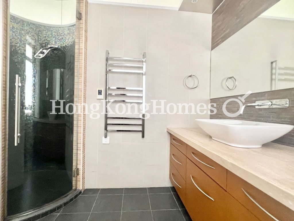Master Bathroom — 安荔苑，薄扶林