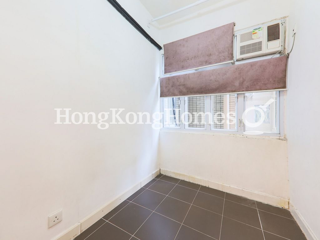 Third Bedroom — 滿輝大廈，東半山