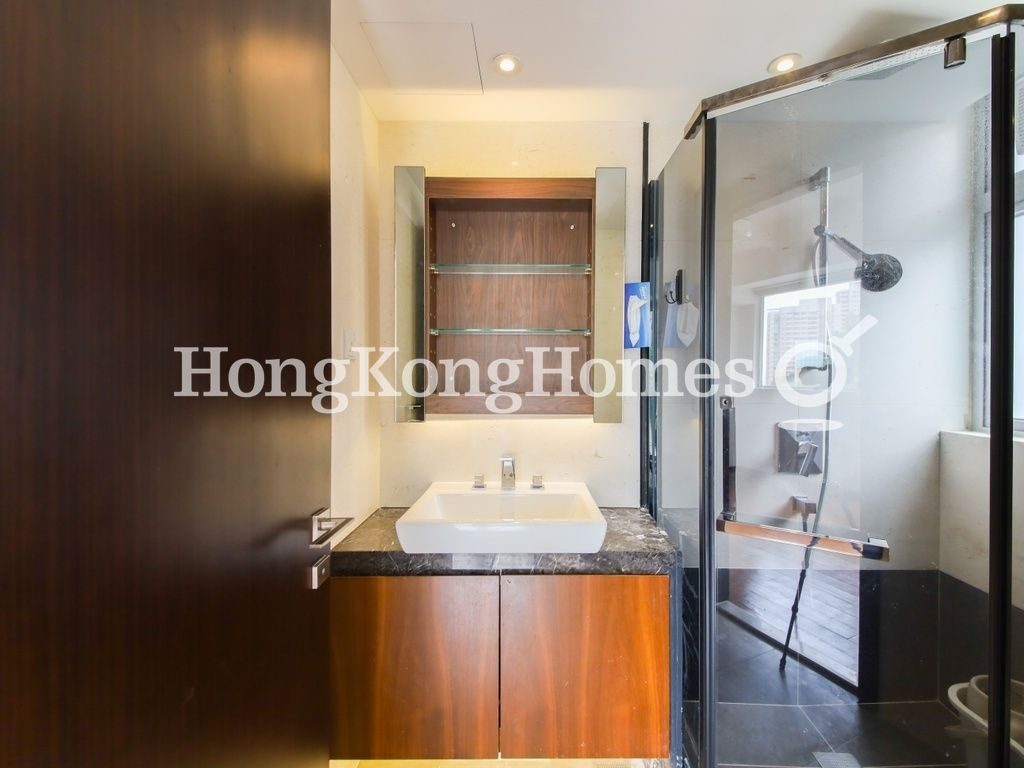 Bathroom — Eivissa Crest, Western / Kennedy Town