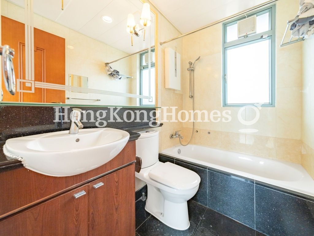 Master Bathroom — Park Road, 2, Mid-levels West