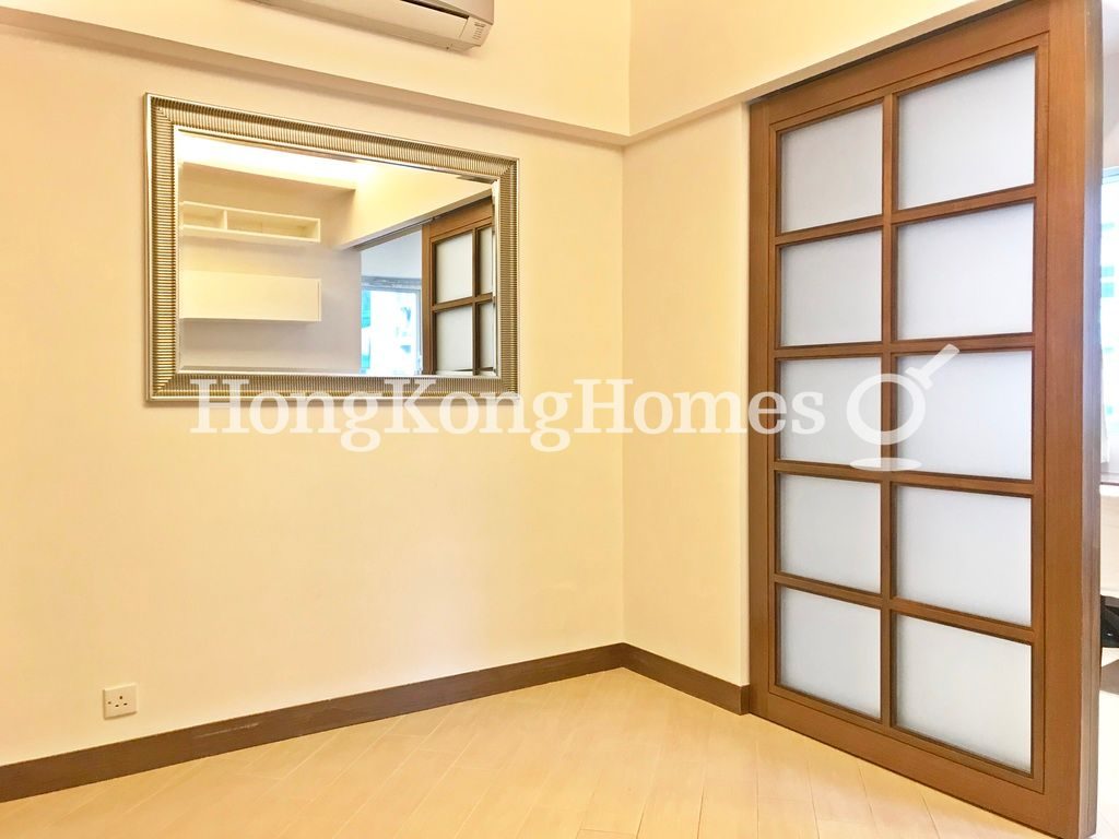 Living and Dining Room — Felicity Building, Sheung Wan