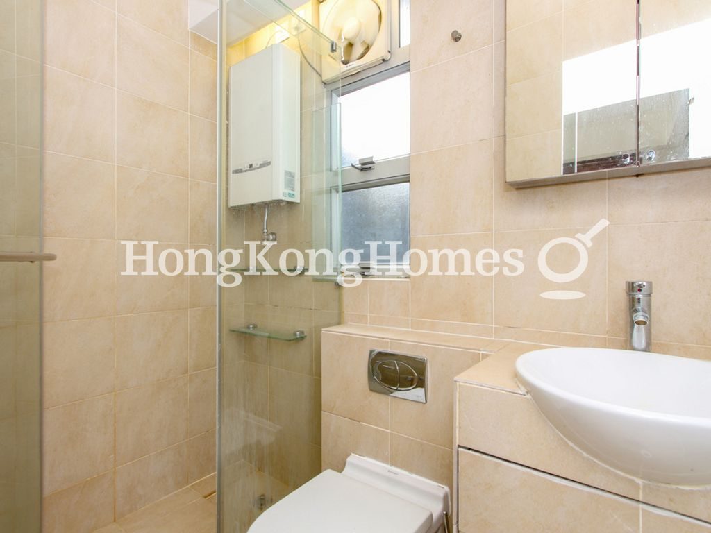 Ensuite Bathroom — Unique Tower, Happy Valley