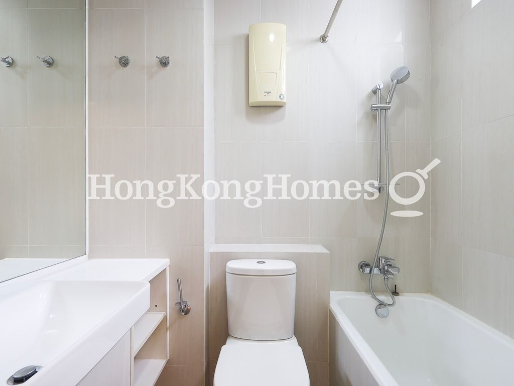 Master Bathroom — Ruby Chalet, Sai Kung