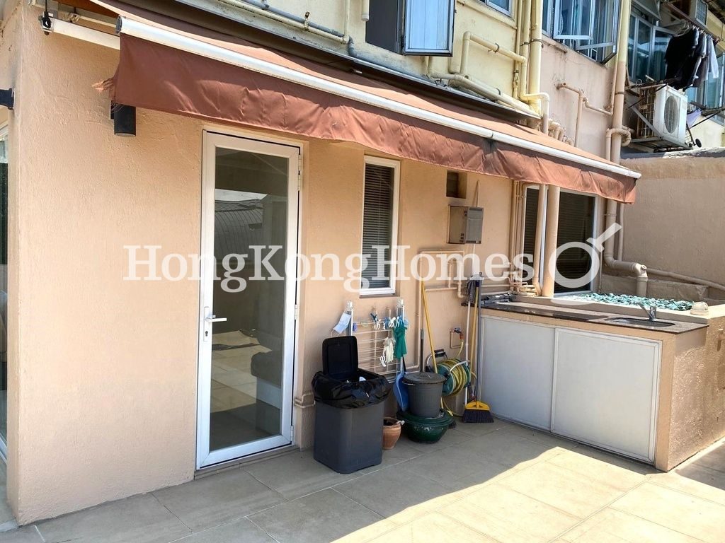 Private Terrace — Sum Way Mansion, Western / Kennedy Town