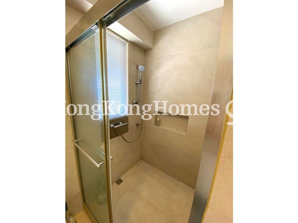 Bathroom — Sum Way Mansion, Western / Kennedy Town