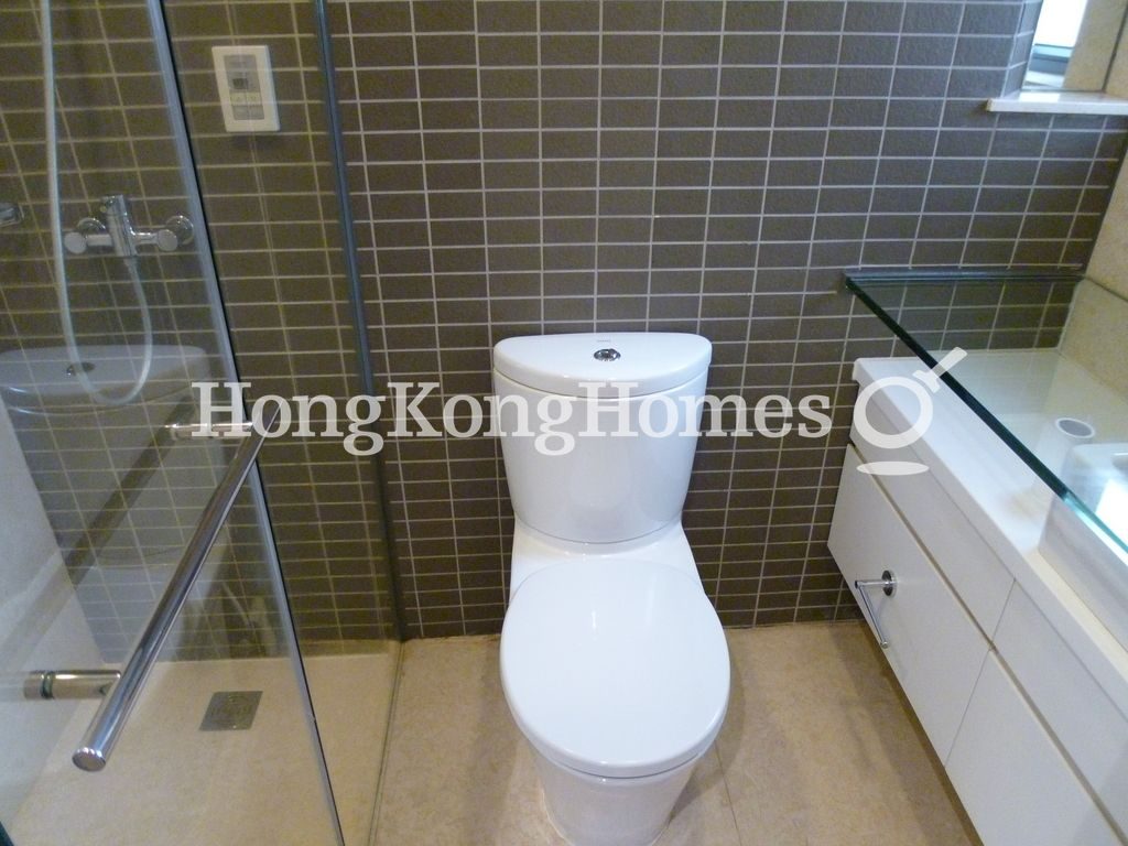 Guest Bathroom — The Morrison, Wan Chai