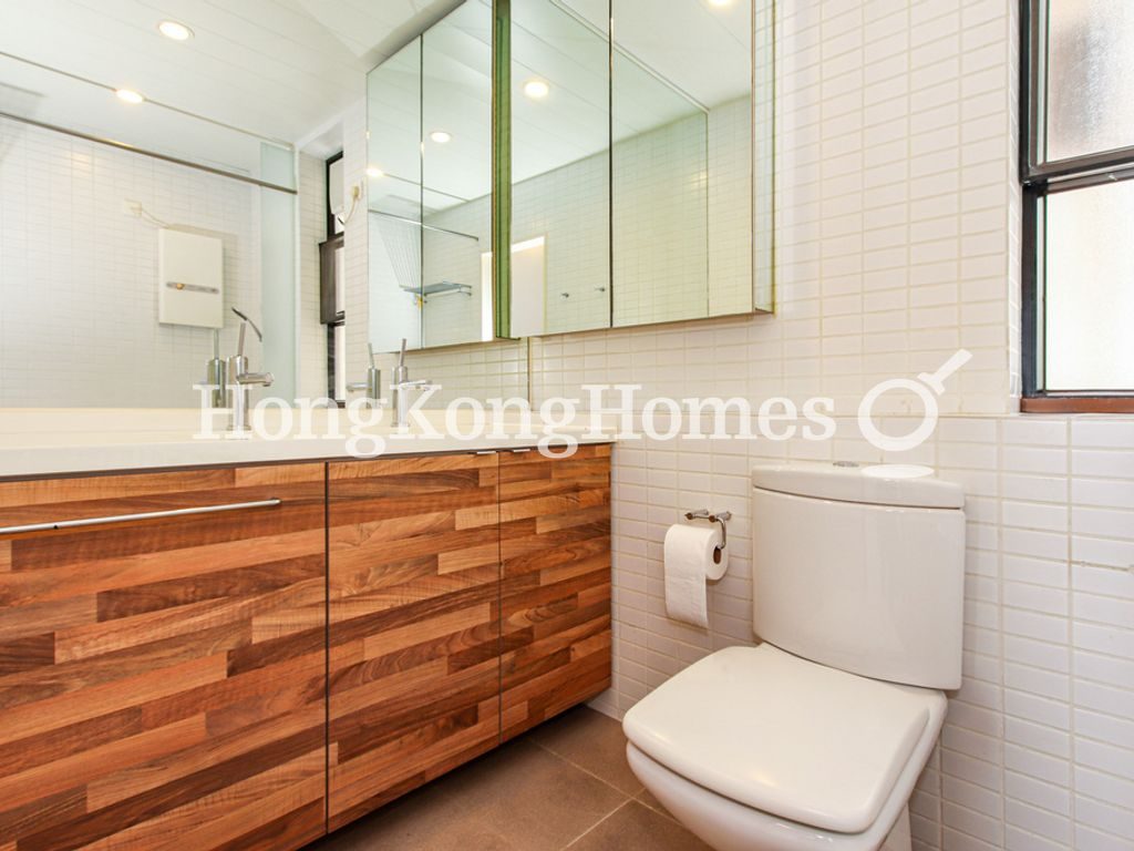 Master Bathroom — 富景花園 - 第01座，西半山