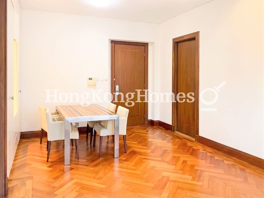 Living and Dining Room — Starcrest - Tower 2, Wan Chai