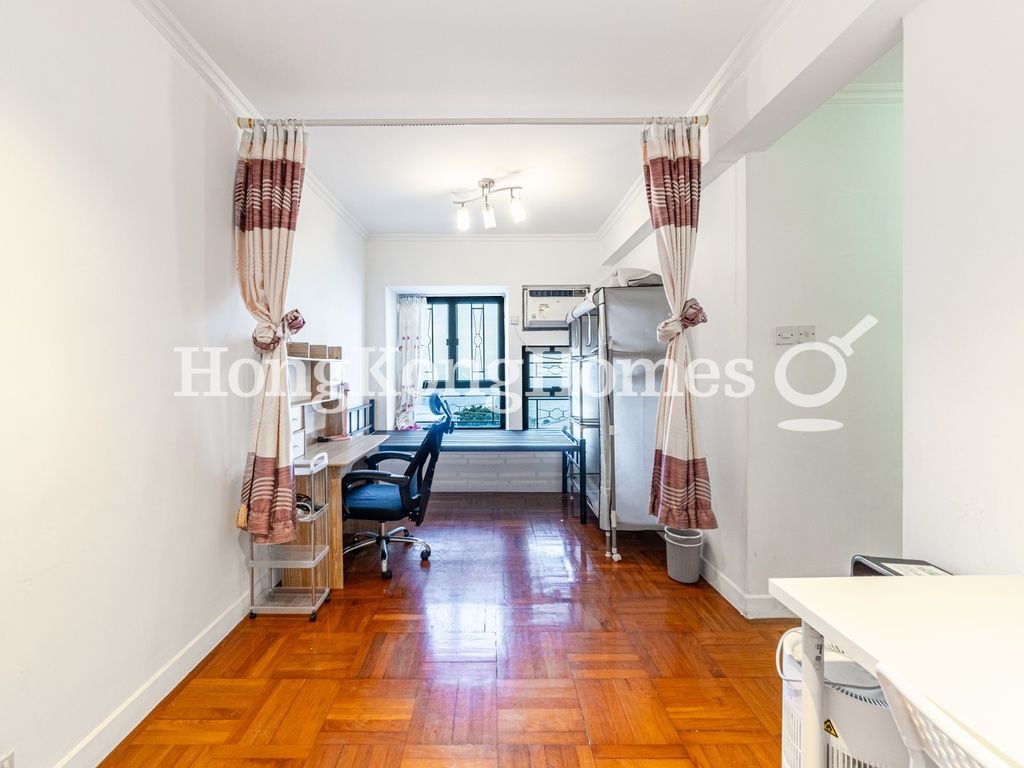 Living and Dining Room — Yick Fung Garden - Block A, Western / Kennedy Town