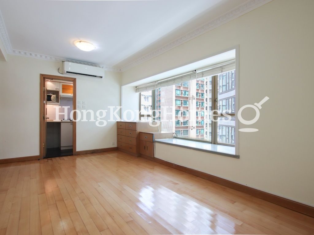 Living and Dining Room — Le Cachet, Happy Valley