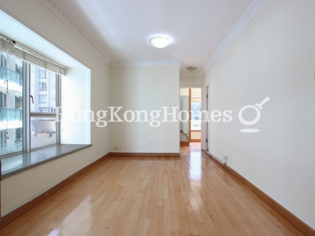 Living and Dining Room — Le Cachet, Happy Valley