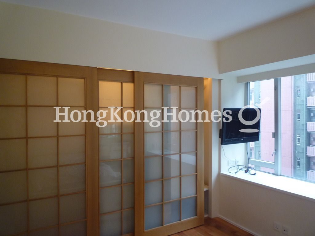 Built-in Wardrobe in Master Bedroom — All Fit Garden, Mid-levels West