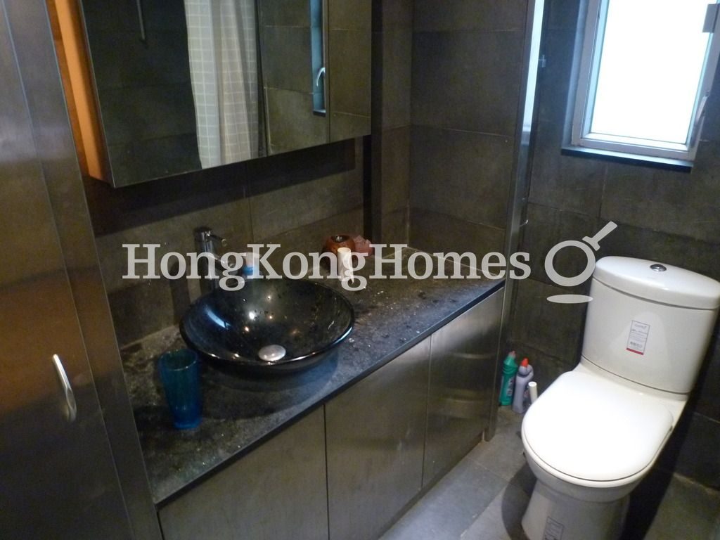 Guest Bathroom — All Fit Garden, Mid-levels West