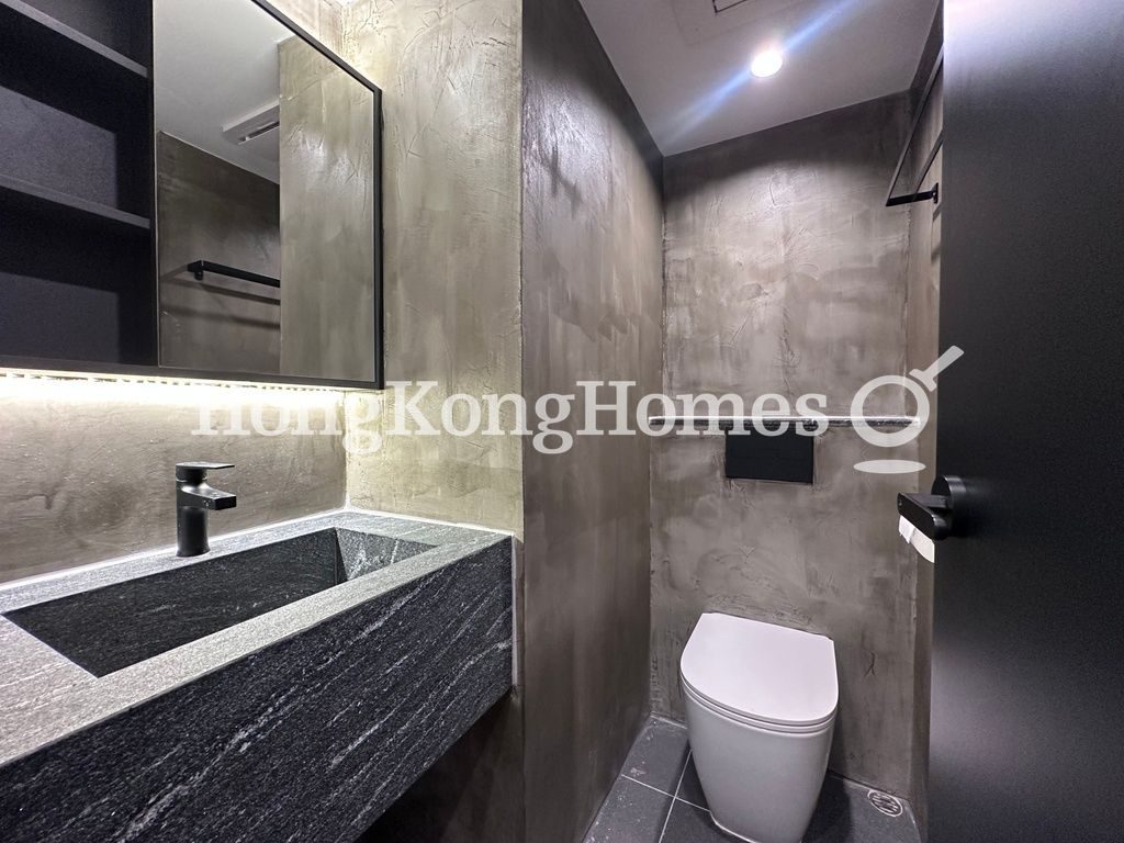 Guest Bathroom — Kat On Street, 9, Wan Chai