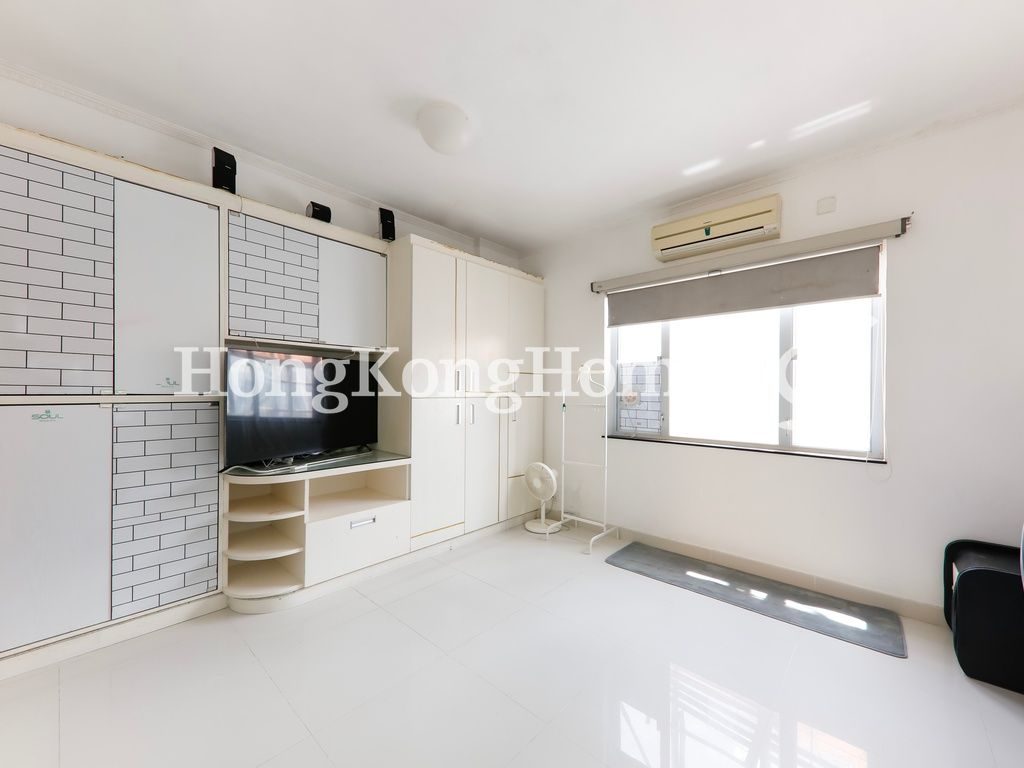 Master Bedroom — Summit Court - Block D, North Point Hill