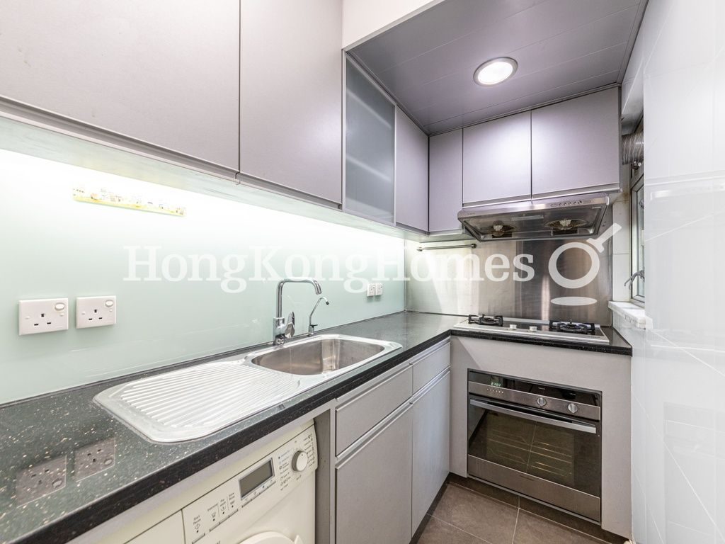 Kitchen — Conduit Tower, Mid-levels West