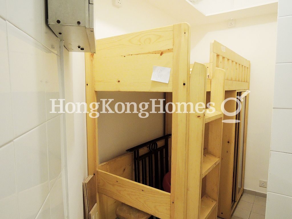 Maid's Room — 寶翠園 5 座，薄扶林