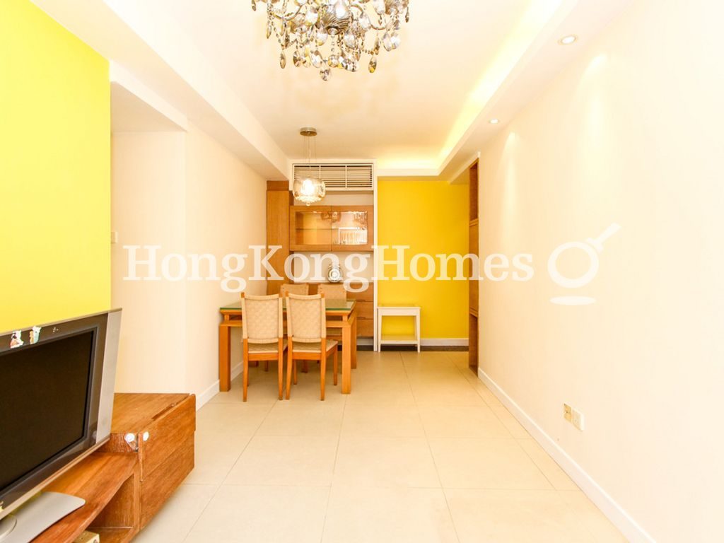 Living and Dining Room — Queen's Terrace - Tower 01, Sheung Wan