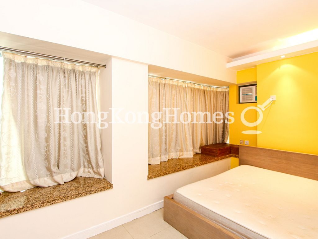 Master Bedroom — Queen's Terrace - Tower 01, Sheung Wan