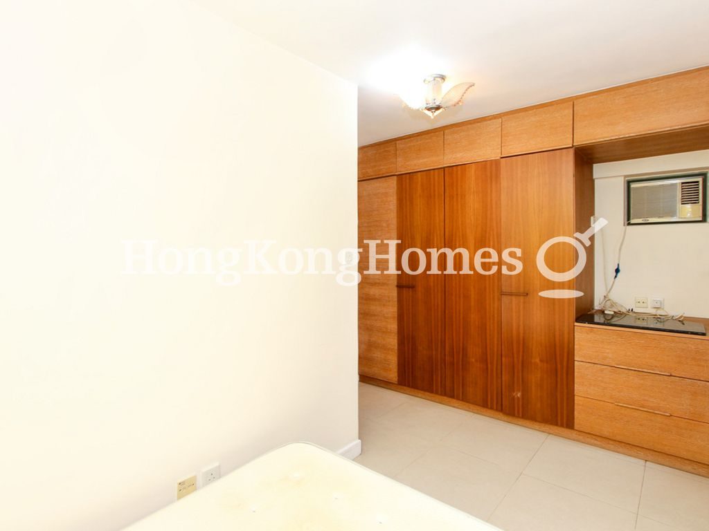 Master Bedroom — Queen's Terrace - Tower 01, Sheung Wan