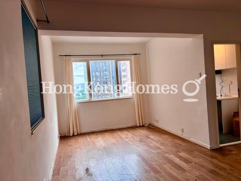 Living Room — Tai Hang Terrace - Block B, Jardine's Lookout