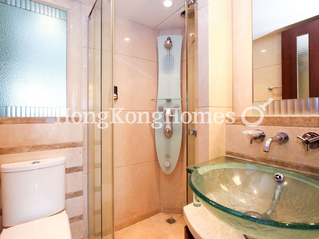 Guest Bathroom — The Harbourside - Tower 2, Tsim Sha Tsui