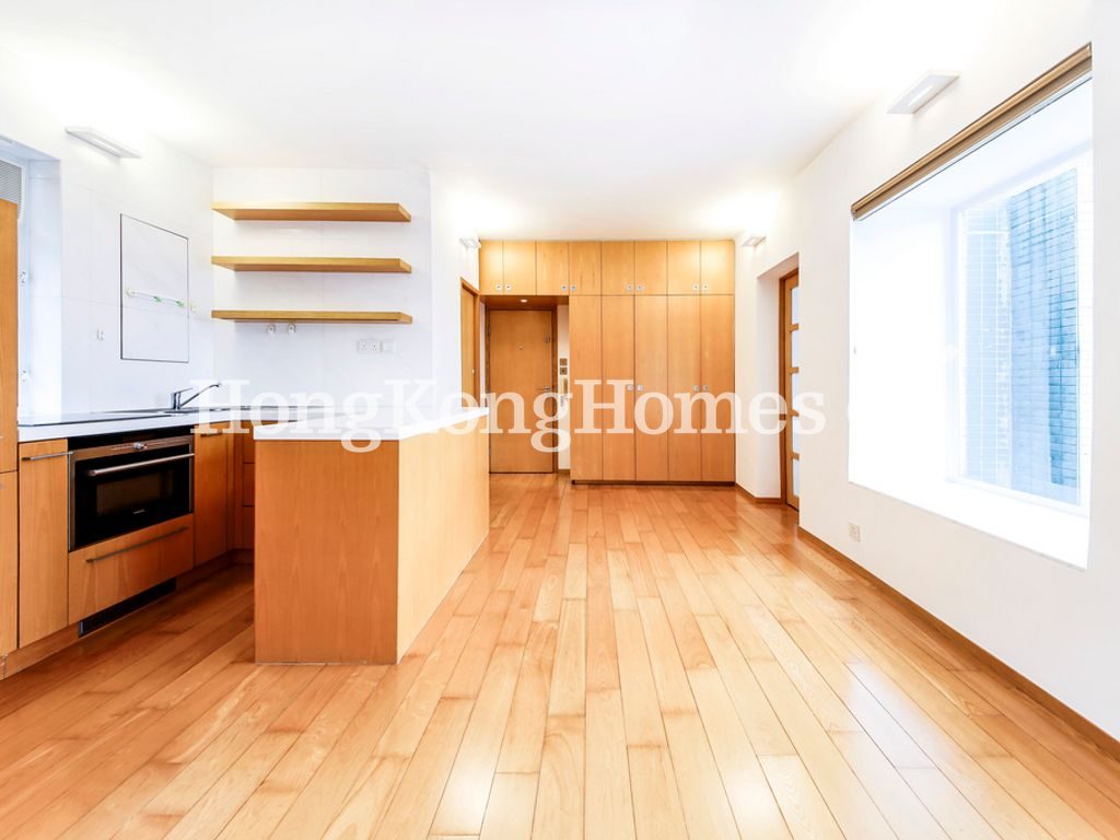 Living and Dining Room — Golden Lodge, Mid-levels West