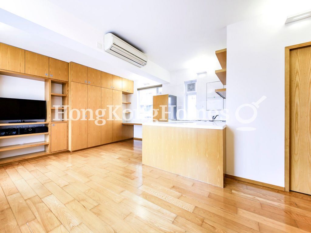 Living and Dining Room — Golden Lodge, Mid-levels West