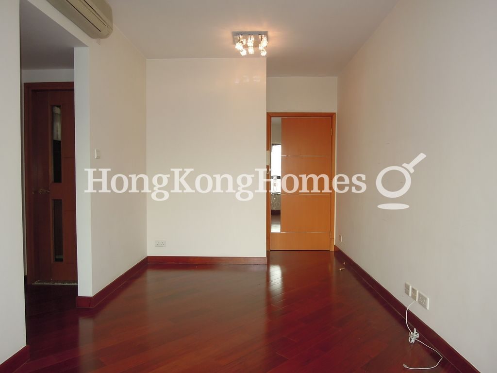 Living and Dining Room — The Arch - Block 1A (Sun Tower), Tsim Sha Tsui