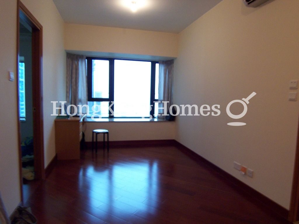 Living Room — The Arch - Block 2 (Star Tower), Tsim Sha Tsui