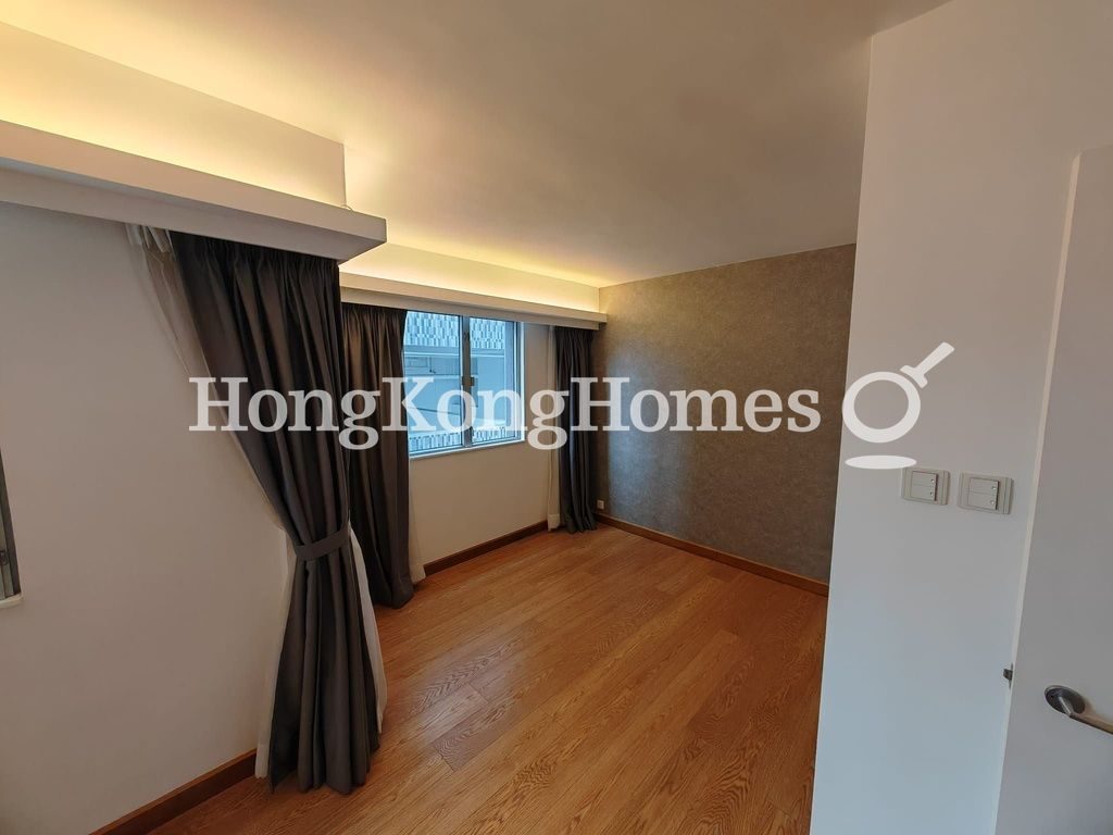 Master Bedroom with lighting — Gallant Place, Mid-levels East
