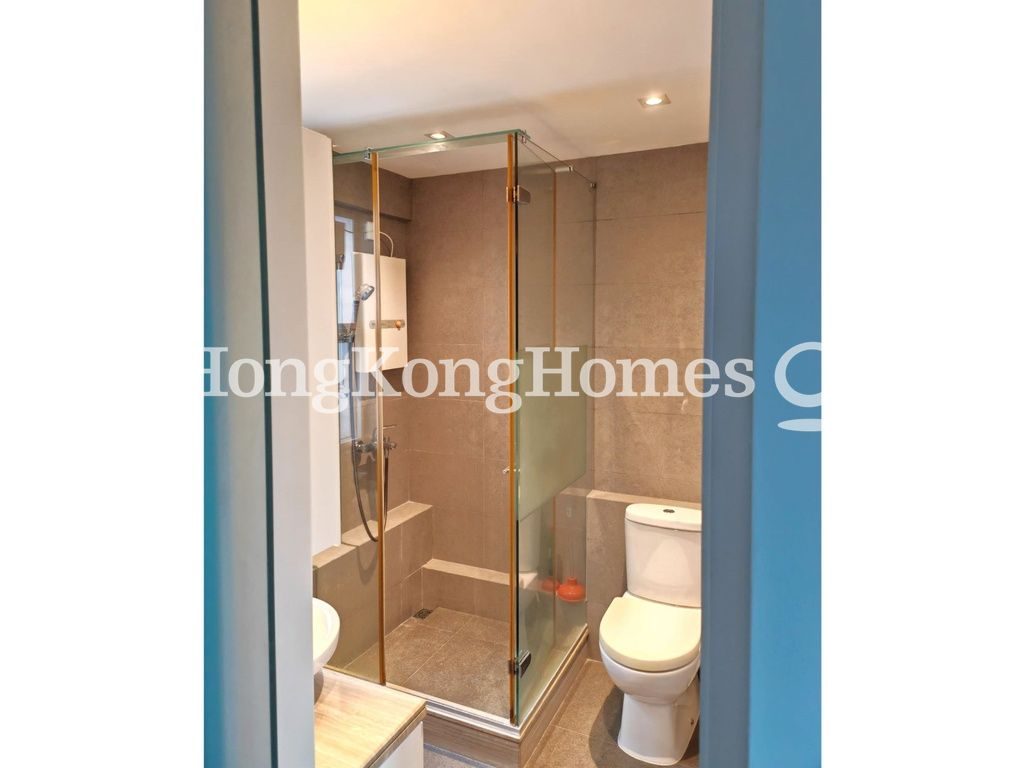 Master Bathroom — Gallant Place, Mid-levels East