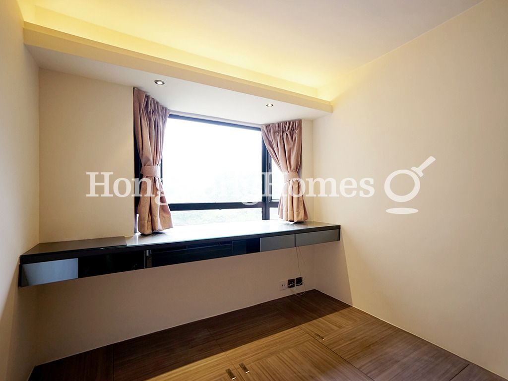 Study Area in Master Bedroom — Ronsdale Garden - Block 1, Tai Hang
