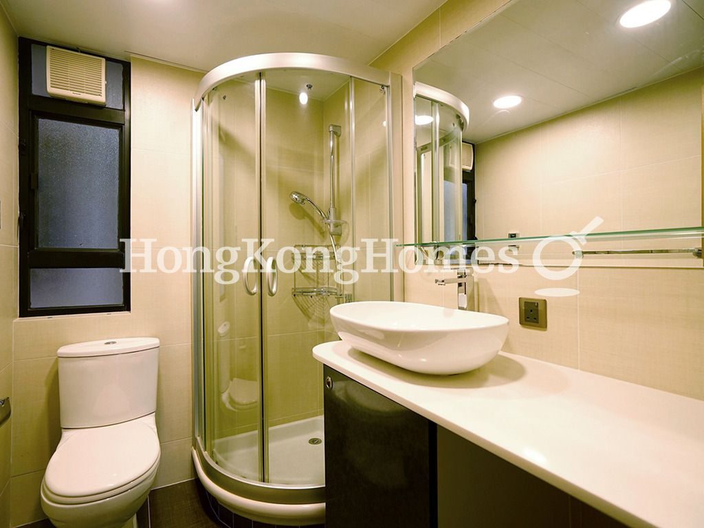 Guest Bathroom — Ronsdale Garden - Block 1, Tai Hang