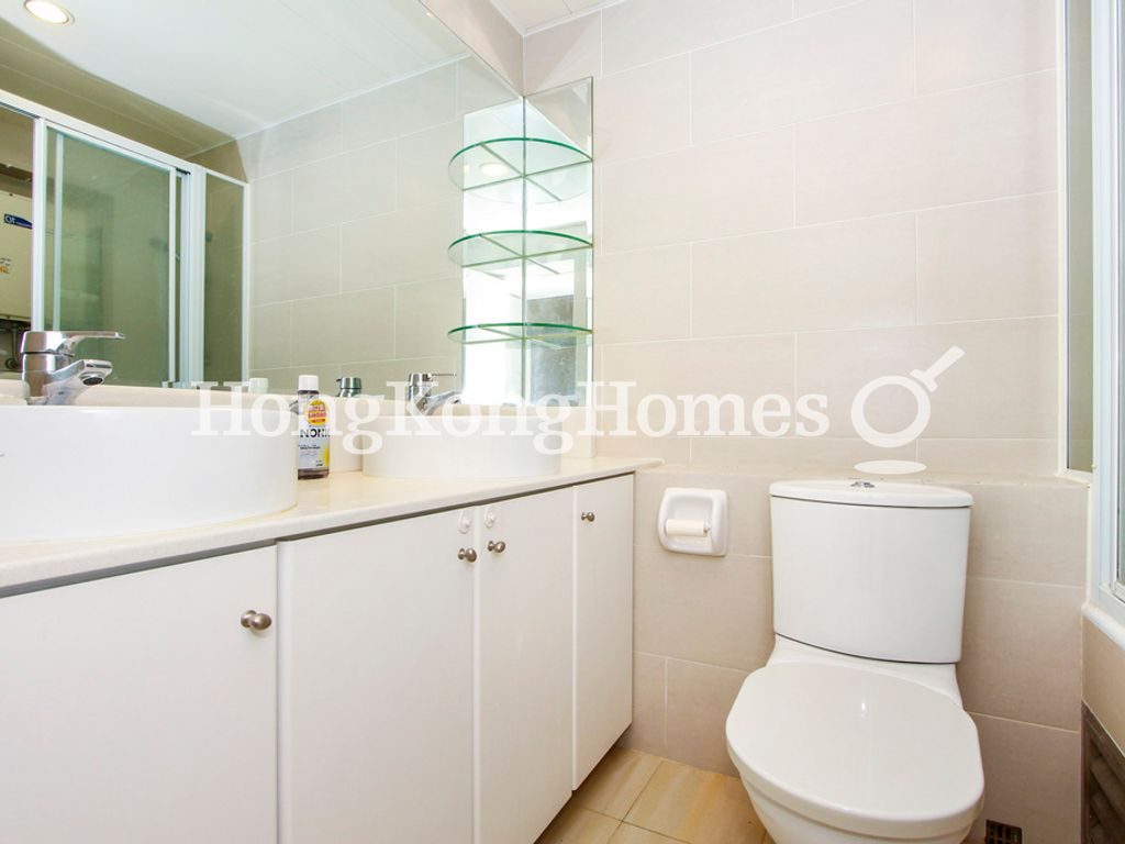 Master Bathroom — Euston Court - Block 02, Mid-levels West