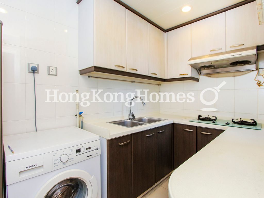 Kitchen — Euston Court - Block 02, Mid-levels West