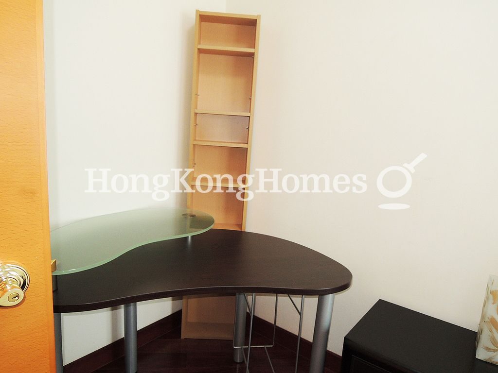 Master Bedroom — The Arch - Block 2 (Star Tower), Tsim Sha Tsui