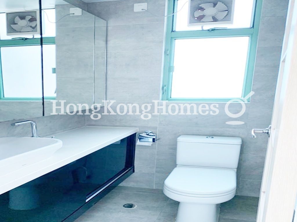 Master Bathroom — Royal Court, Mid-levels Central