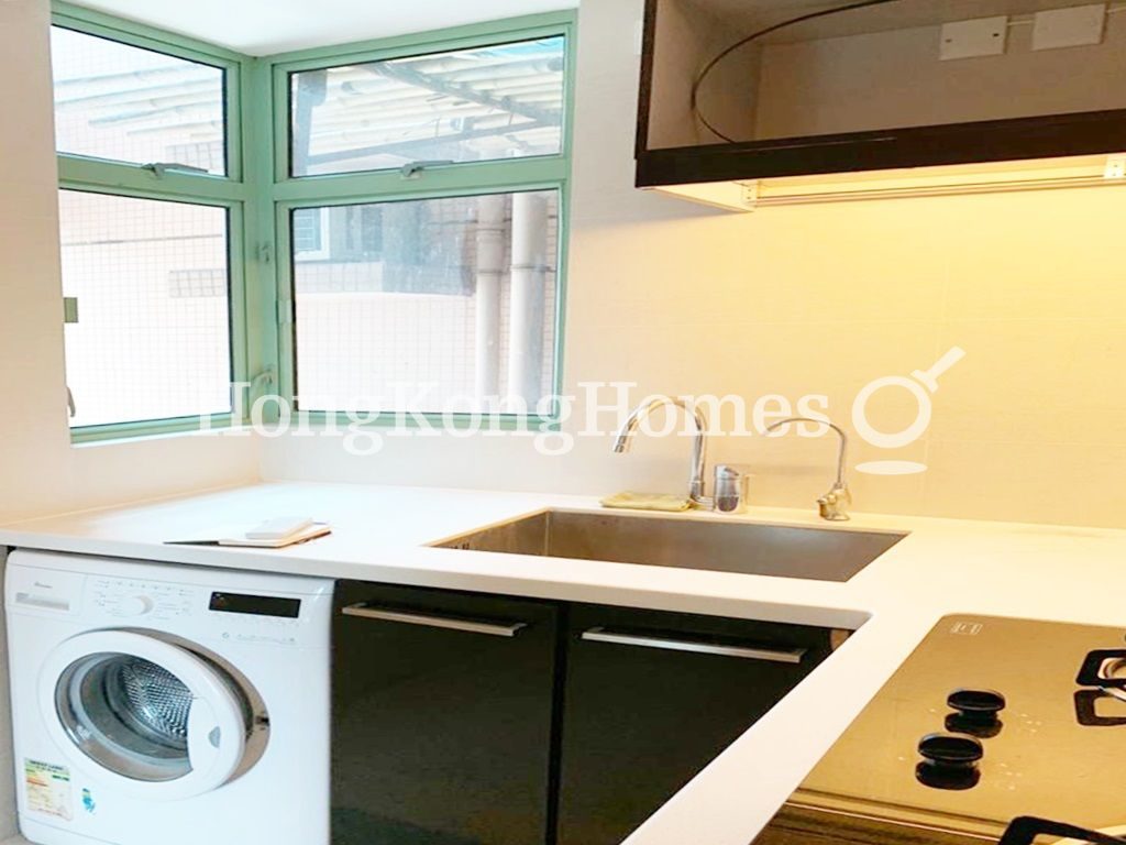 Kitchen — Royal Court, Mid-levels Central
