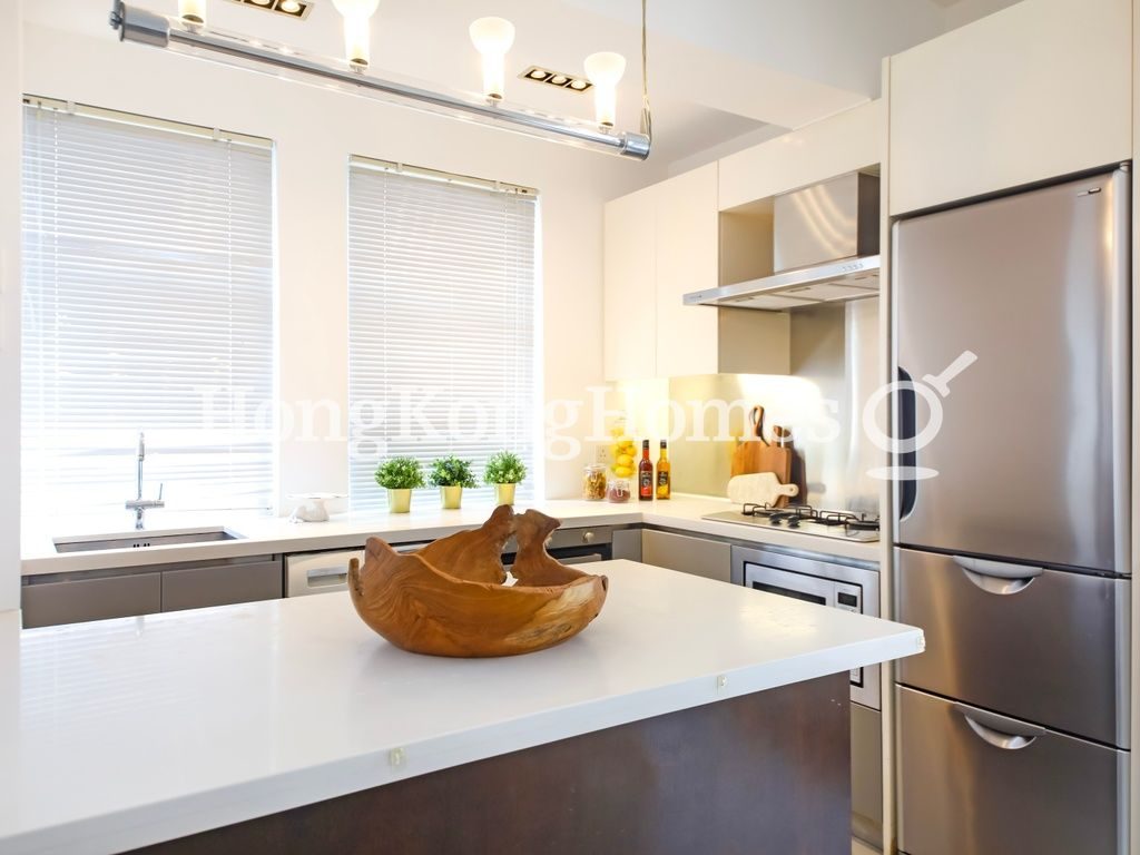 Open Kitchen — Igloo Residence, Happy Valley