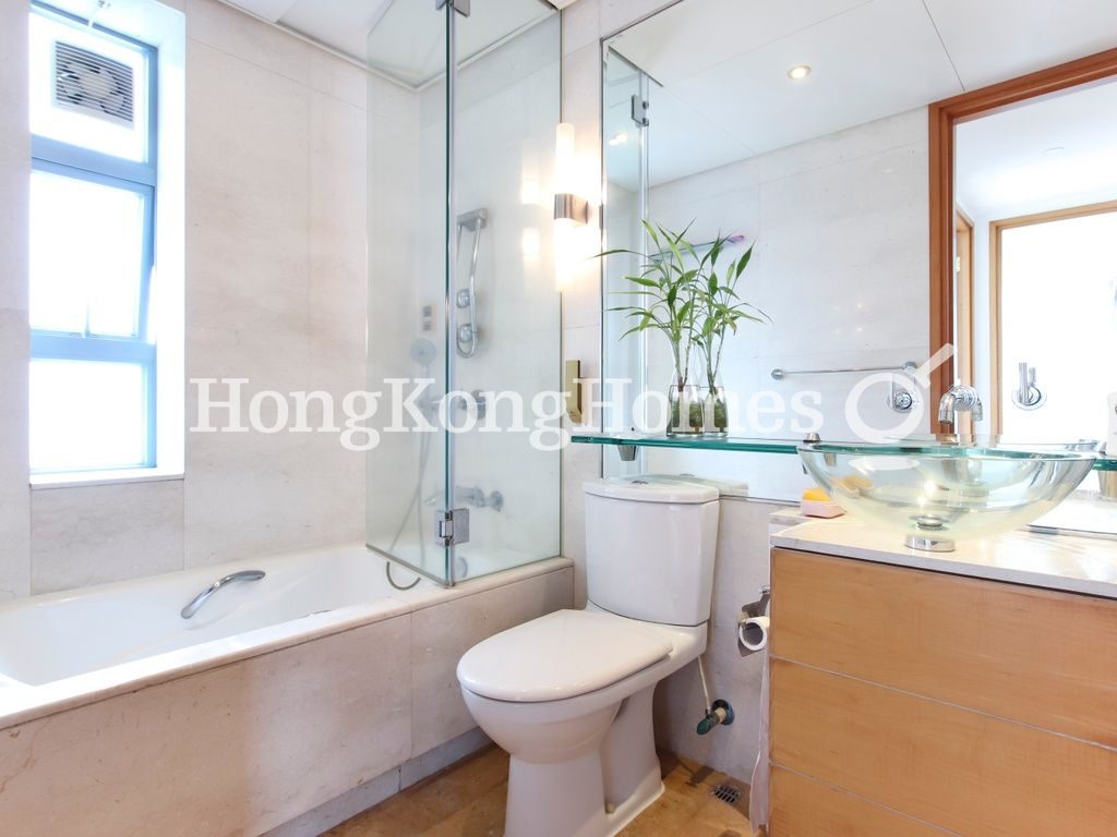 Guest Bathroom — Residence Bel-air - Phase 01, Tower 01, Pokfulam