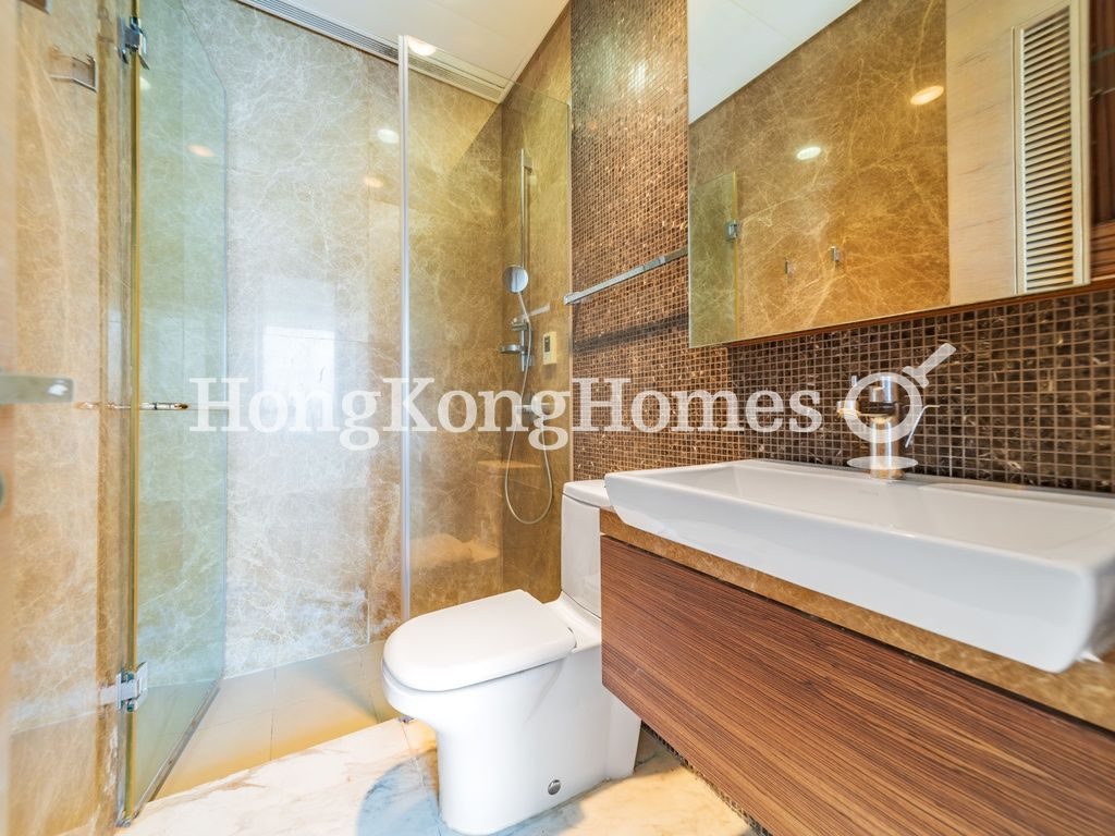 Guest Bathroom — Harbour One, Western / Kennedy Town