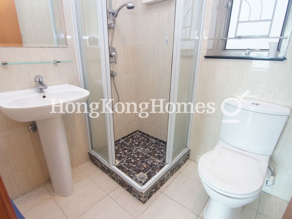 Guest Bathroom — Sorrento Tower - 3, Tsim Sha Tsui