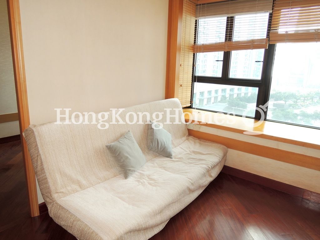 Living and Dining Room — The Arch - Block 2 (Star Tower), Tsim Sha Tsui