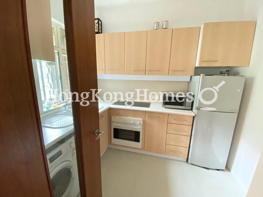 Kitchen — Hillsborough Court - Block 03, Mid-levels Central