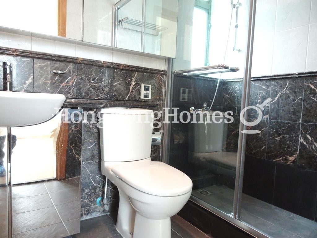 Master Bathroom — Y.I., Tai Hang