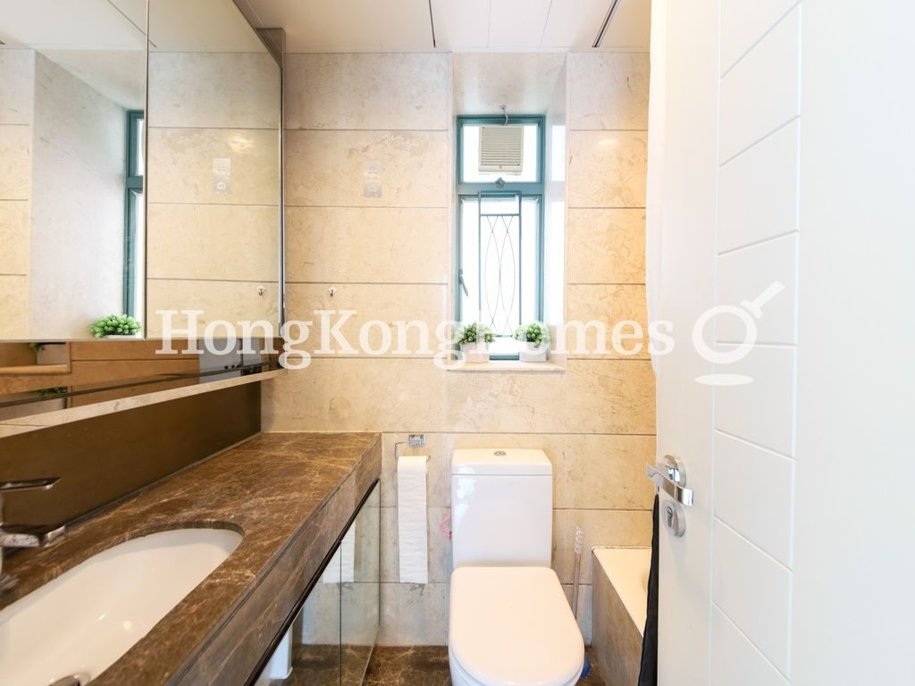 Guest Bathroom — Belcher's Hill, Western / Kennedy Town