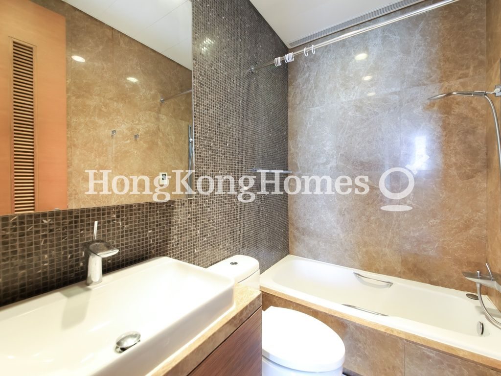 Master Bathroom — Harbour One, Western / Kennedy Town