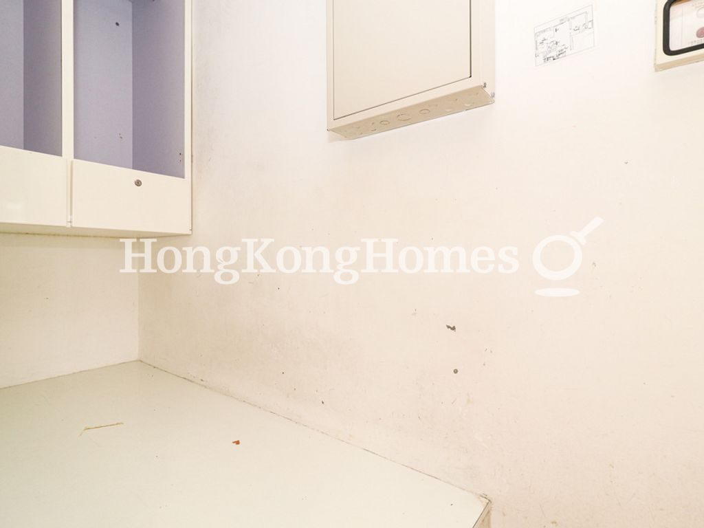 Maid's Room — Serenade - Tower 1, Tai Hang