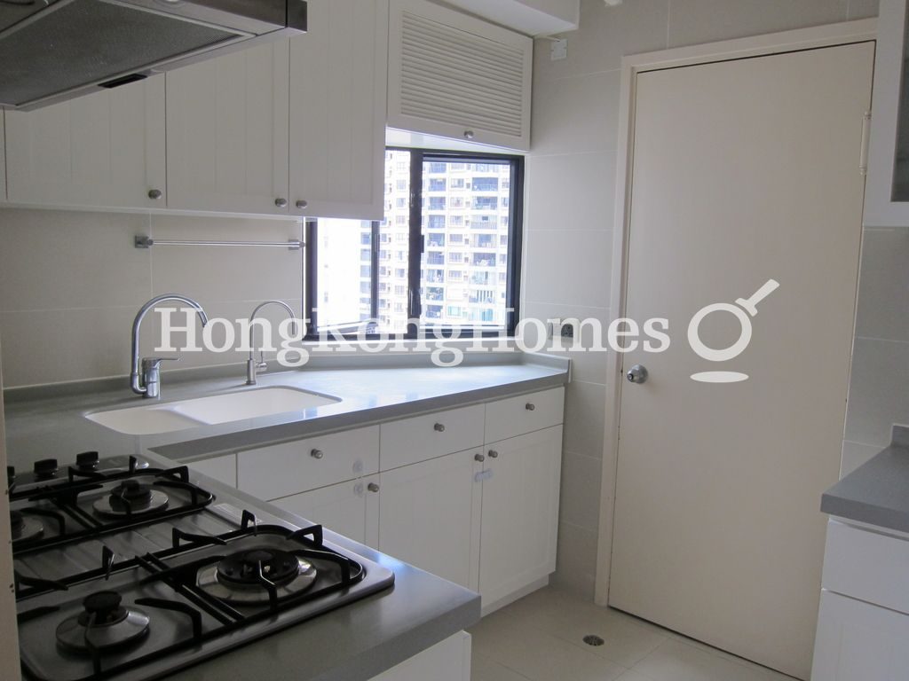 Kitchen — Lyttelton Garden - Block 02, Mid-levels West